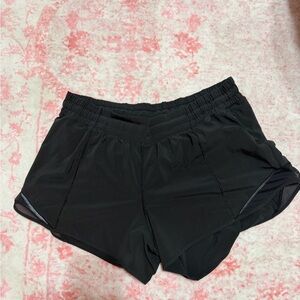 Womens lululemon 2.5 inch high waist hotty hot shorts